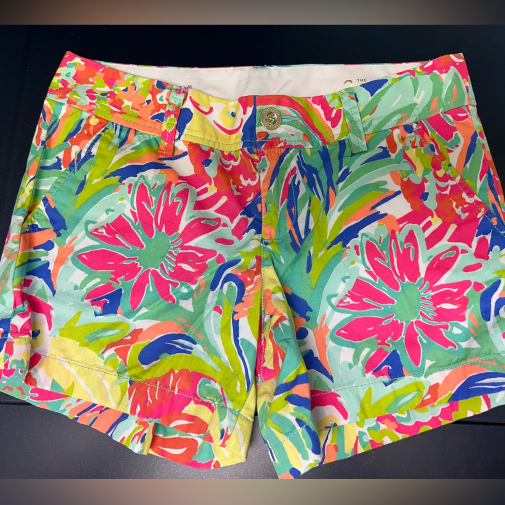 Size 2 Lilly Pulitzer Callahan shorts